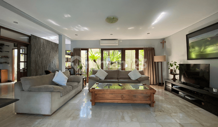 LUXURIOUS VILLA BALI