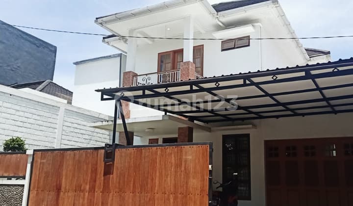 Rt House Apik Only 400 Meters From Jogja Bay Waterpark Sleman