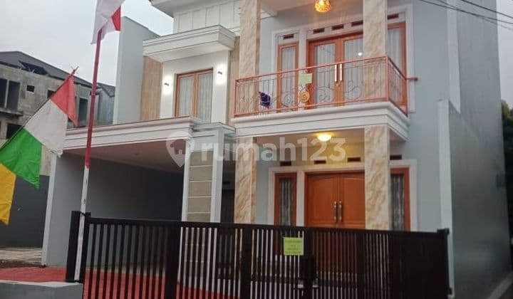 Jual cepat rumah sayap Setraduta harga 2. 1 M Nego