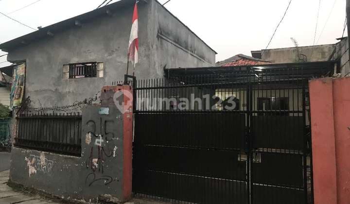 Rumah Hoek Area Srengseng, 50 Meter Ke Jln Meruya Ilir Raya