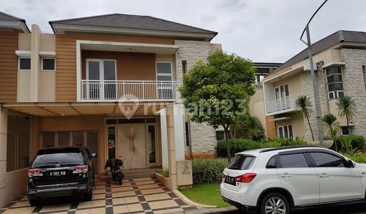 Rumah Summarecon Bekasi Cluster Lotus Luas 216, 5 KT 4 KM, Rp 5,5 M, Semi Hoek