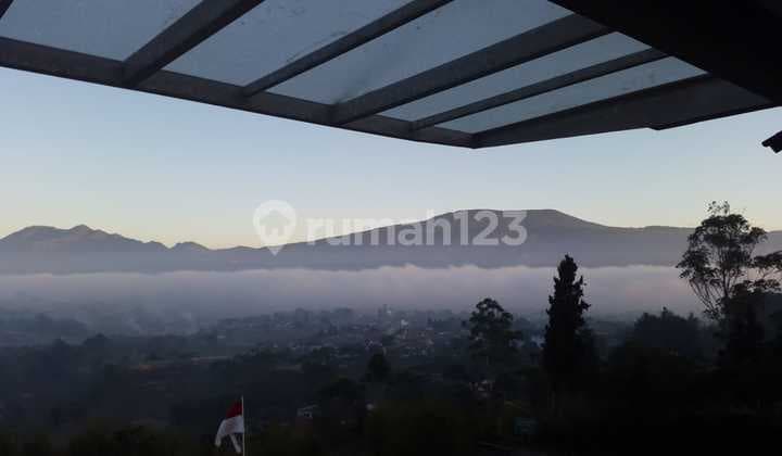 Dijual Villa di Lembang, Serene Hill