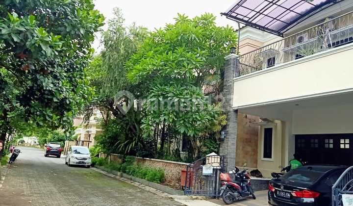 Dijual Rumah Mewah Fully Furnished di Casa Grande Sleman