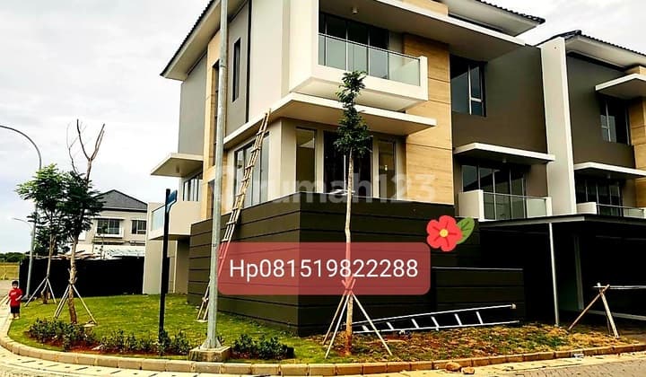 SUPER BAGUS dan BARU.... Lt.340m2, Lb.445m2, 3 Lantai