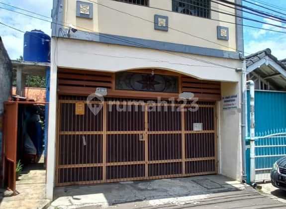 Dijual Cepat Rumah Strategis di Ciater Tangerang Selatan