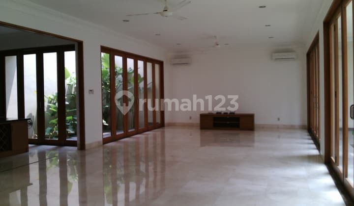 Good Quality House In Cipete