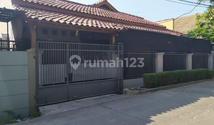 Jual rumah siap huni terawat lingkungan asri bebas banjir jatiasih bekasi
