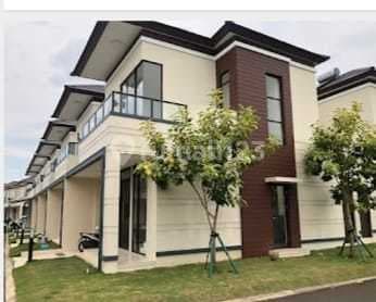 Dijual Rumah Hoek Kawasan Elite Lavon Tangerang