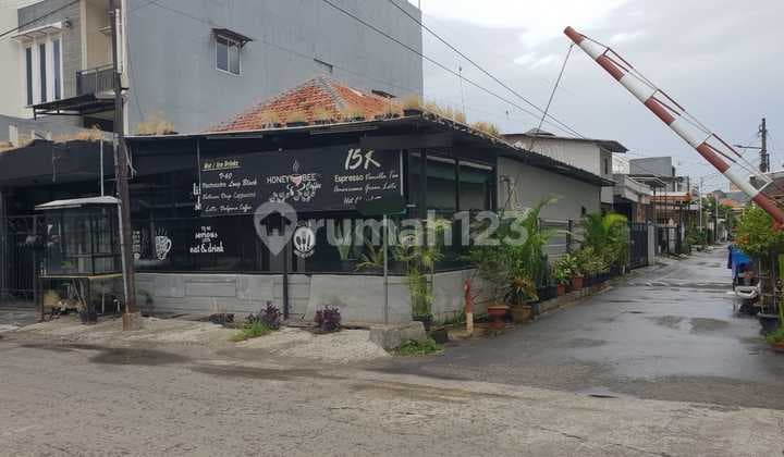 Dijual Cepat Rumah & Cafe Super Strategis di Jl. Summagung III Hook, Kelapa Gading