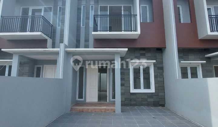 Rumah 2 Lamtai Depok GDC Tanah Luas Lokasi Pinggir Jalan Raya Siap Huni Raya