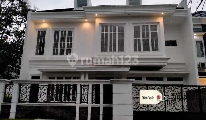 House in Villa Golf Araya Malang