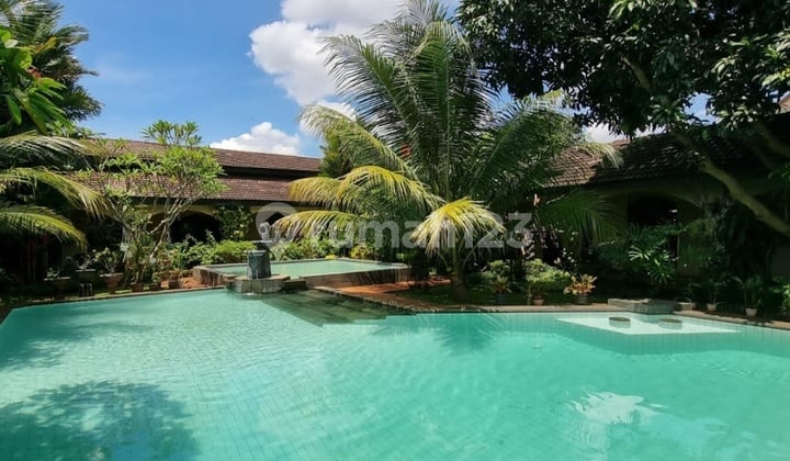 DIJUAL RUMAH MEGAH dan LUAS at Jl SAWO / AMPERA (SANGAT MENARIK)