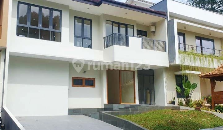 Rumah Siap Huni Di Telaga Golf Area BSD City