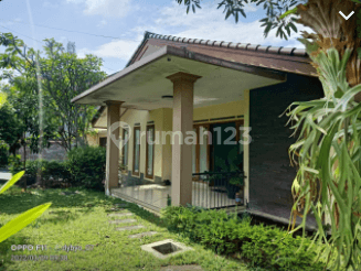 Rumah Besar Cigadung selatan Sayap Dago