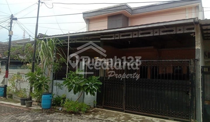 Beautiful House in Semarang, Semarang (Area 3622) Beautiful House in Semarang, Semarang (Area 3622)