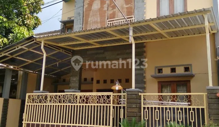 Rumah Bagus 2 lt di Gentan Solo Rumah Bagus 2 lt di Gentan Solo