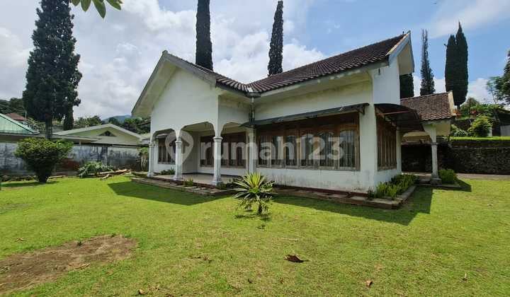 Villa dengan pemandangan bagus dan spektakuler di tawangmangu