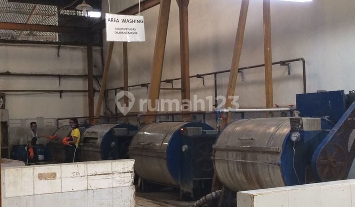 Factory in the East Kerawang Kosambi area, near the main road. Jakarta.