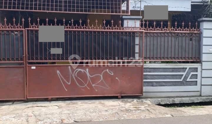 Rumah Lama, Siap Huni di Jl. Salam, dekat BINUS Kemanggisan
