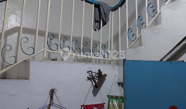 Hot Sale shop houses in Taman Ratu Indah, North Kedoya, West Jakarta. Strategic location, perfect for investment.