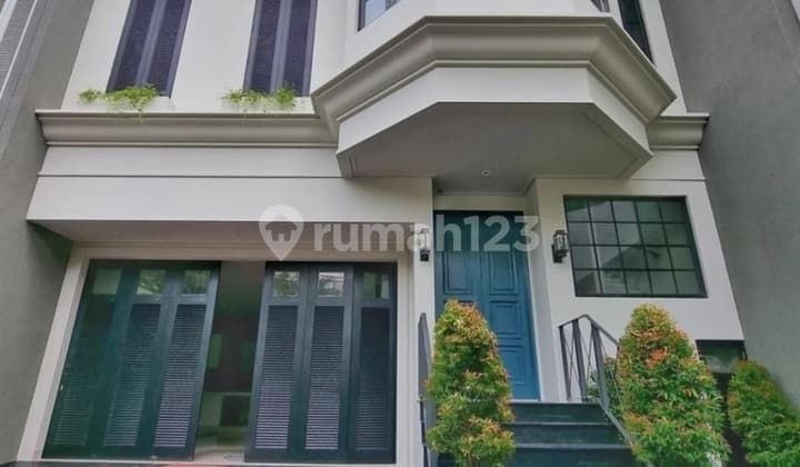 DIJUAL RUMAH LUXURIOUS AMERICAN CLASSIC at Jl CITAYAM, SENOPATI
