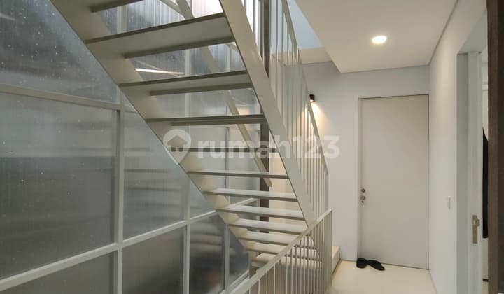 Rumah Keren Industrialis Minimalis di Cigadung Greenland, Dago Dekat Itb, Unpad, Cikutra, Ligar, Dago, Bandung Utara