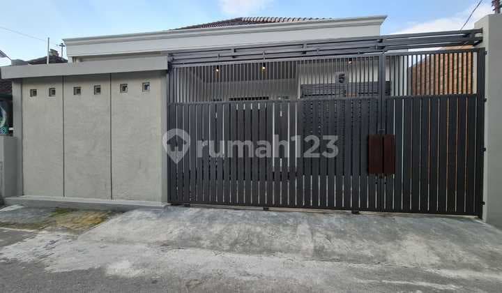 New, Cheap, Minimalist, Nice House in the City Center of Solo