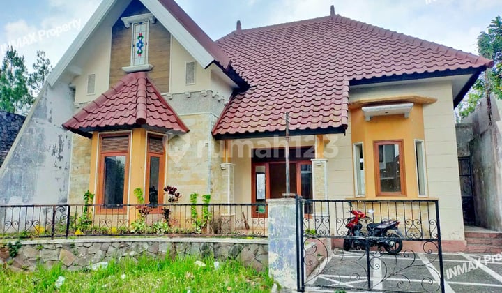 RUMAH LUAS VILLA PUNCAK TIDAR MALANG,MURAH,,DEKAT KAMPUS MACHUNG