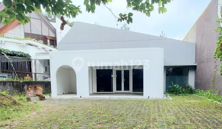 RUMAH SETRASARI MAINROAD