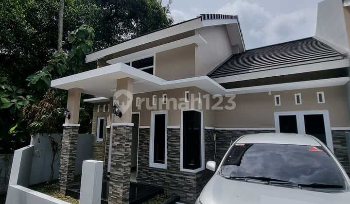 RUMAH CANTIK MINIMALIS DI SUMBERADI MLATI