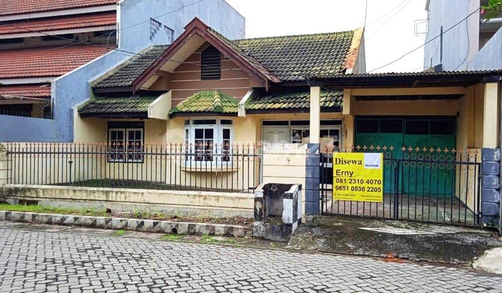 Rumah di Panjang Jiwo Permai, bisa untuk rumah tinggal/kantor