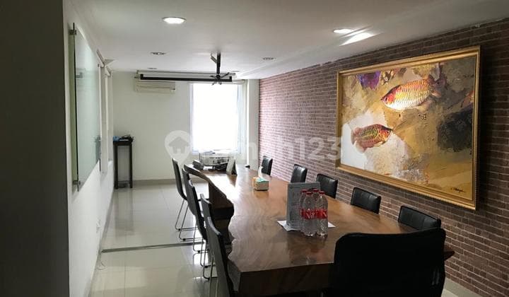 RUMAH di MENTENG COCOK untuk SILENT OFFICE