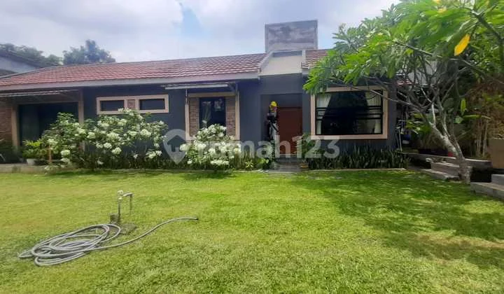 Rumah unik nuansa bali hitung kavling di bintaro