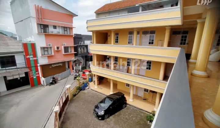 Rumah kost putri Favorit dekat universitas Telkom. Terawat, Kamar Lengkap,Bagus terisi full