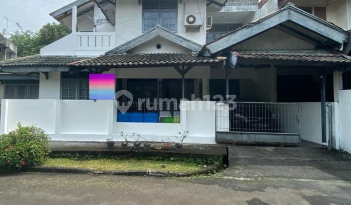 Di jual rmh di sek 9 Bintaro Jaya