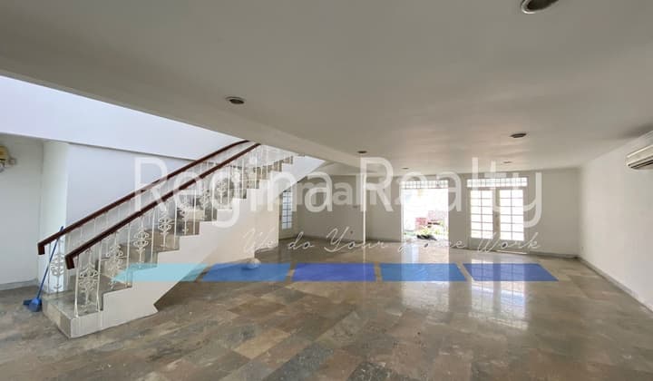 Regina Realty, Disewakan Rumah Mewah Area Pondok Indah