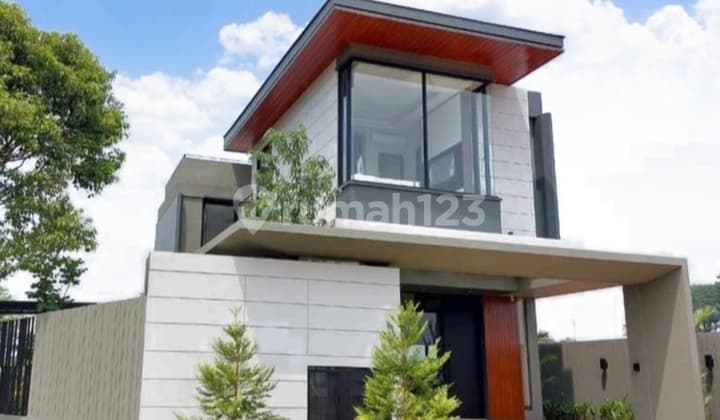 Open NUP Cluster Lake Series Type Portico Shila in Sawangan