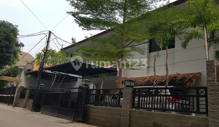 GUEST HOUSE Lokasi di pusat bisnis Hayam Wuruk, DEKAT HALTE BUSWAY HARMONI