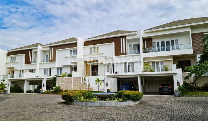 RUMAH MEWAH PENGAYOMAN PRIMEWOOD MANSION