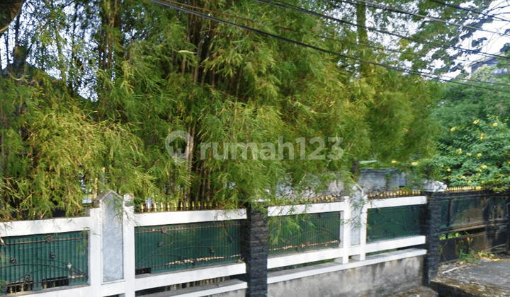 Rumah Lebak bulus - Bonus 4 unit bangunan 2 lantai - Dekat MRT Lebak bulus