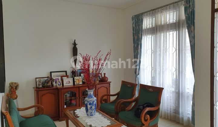 For sale ready-to-occupy house in Taman Kedoya Baru