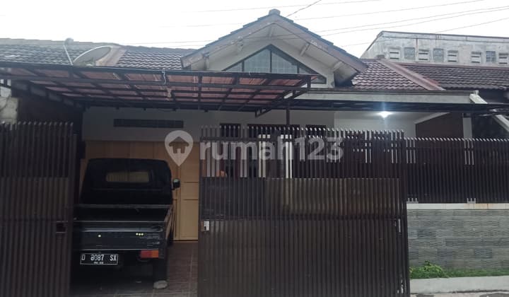 Jual rumah asri bumi kopo kencana dekat mall fcl