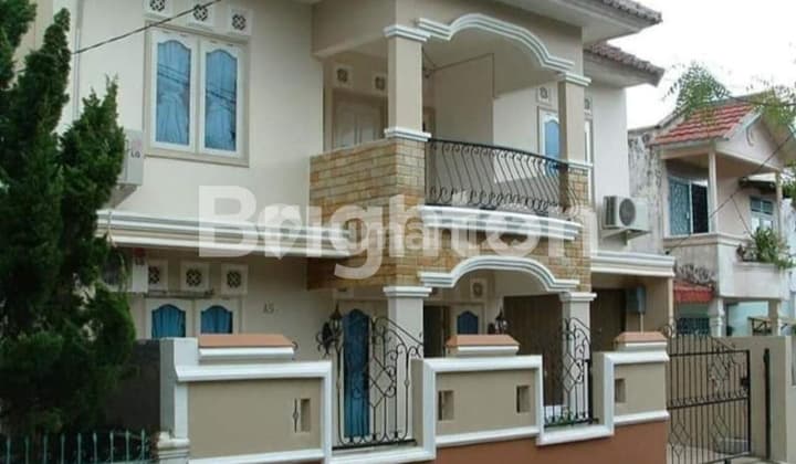 rumah asri dalam komplek