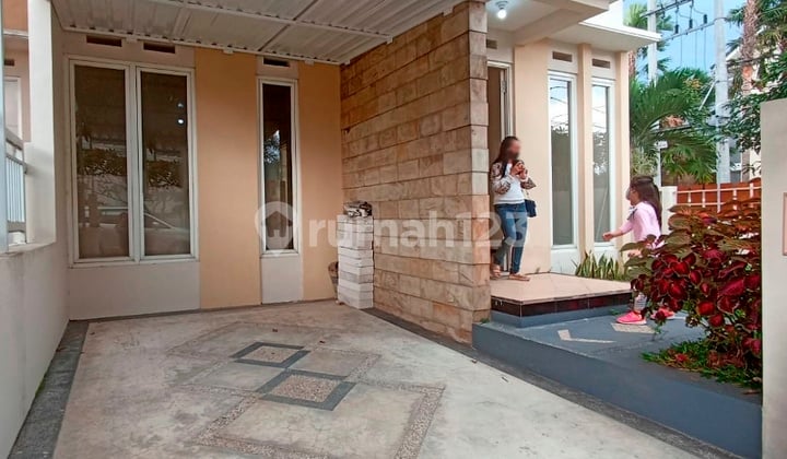 Rumah bagus di perumahan Graha Mulia Malang GMK00670