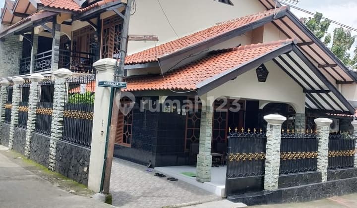Rumah Ciomas dekat Pertigaan Pasirkuda dan Stasiun Bogor