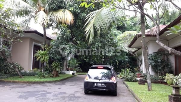 Jual Murah Tanah 2.950 m2 Bonus 2 rumah Mewah di Jl. Antasari Raya, Jakarta Selatan