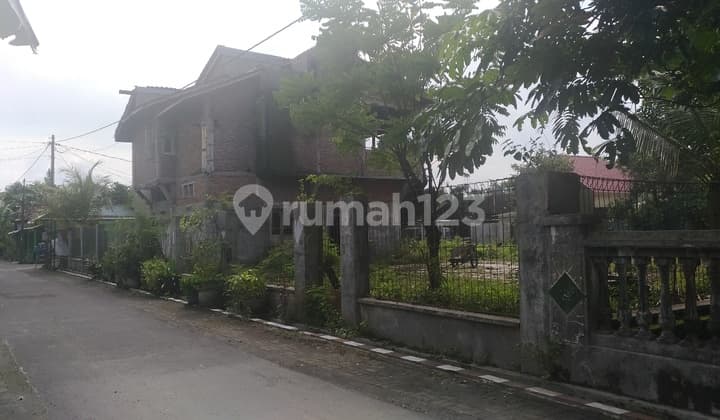 Tanah siap bangun dekat solo baru, sudah tembok keliling..