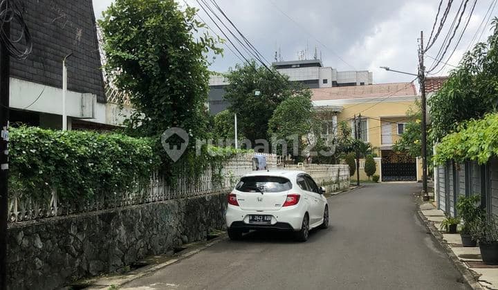 Rumah Tua Hitung Tanah Saja di Mampang Prapatan Jakarta Selatan
