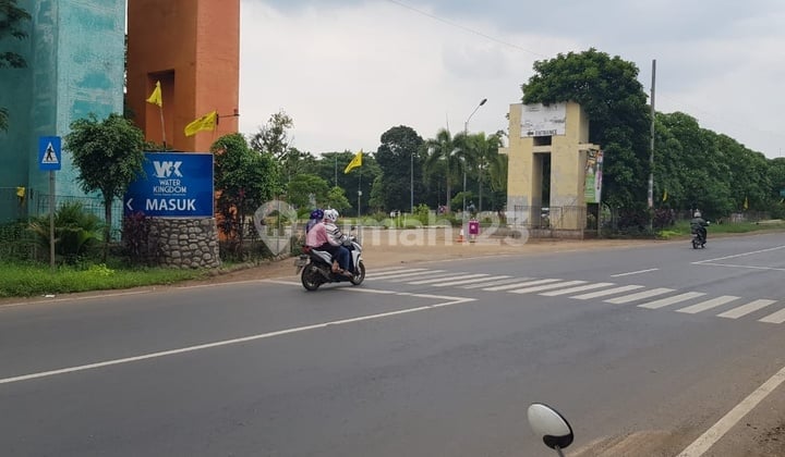 Tanah Komersi Depan Pintu Gerbang Water Park Taman Buah Mekar Sari