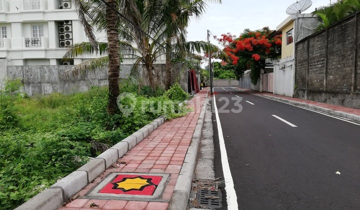 Tanah Sewa, Luas 1.500M2, Dekat Jalan Sunset Road, Seminyak, Bali